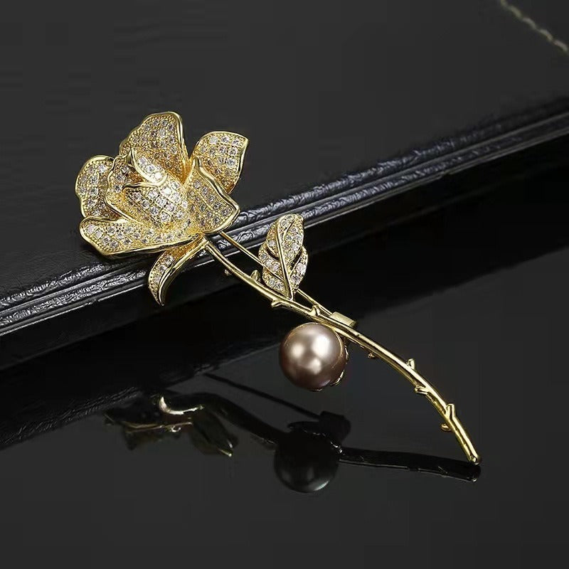 Rose corsage, Women's Flower Brooch, Women's simple pin Clothing with accessories Coat brooch